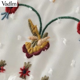 Vadim Sweet Floral Embroidery Pleated & Ruffled Sleeveless Vintage Doll Blouse 